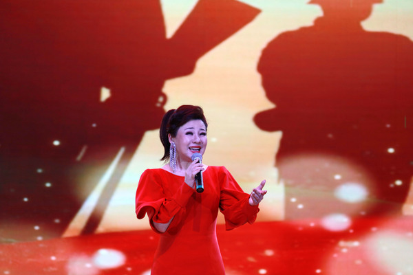安欣华《东西南北兵》.jpg
